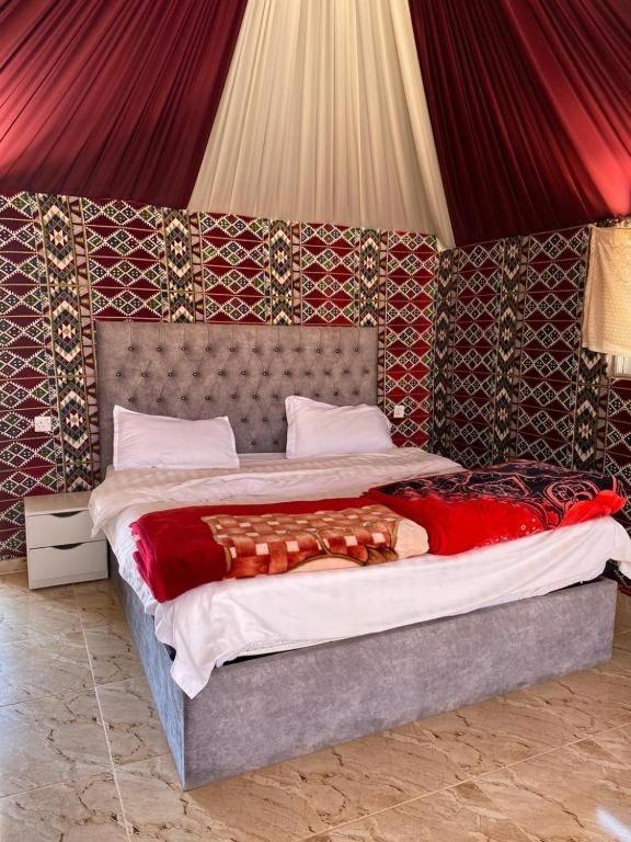 Wadi Rum Bedouin City Camp & Tours Bagian luar foto